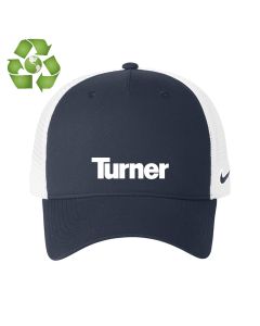 Nike - Snapback Mesh Trucker Cap